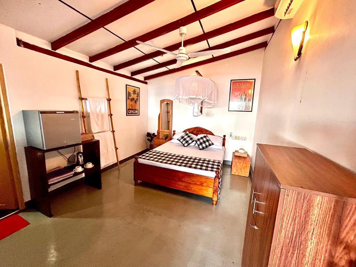 Kenno'S Korner Hotell Weligama Eksteriør bilde