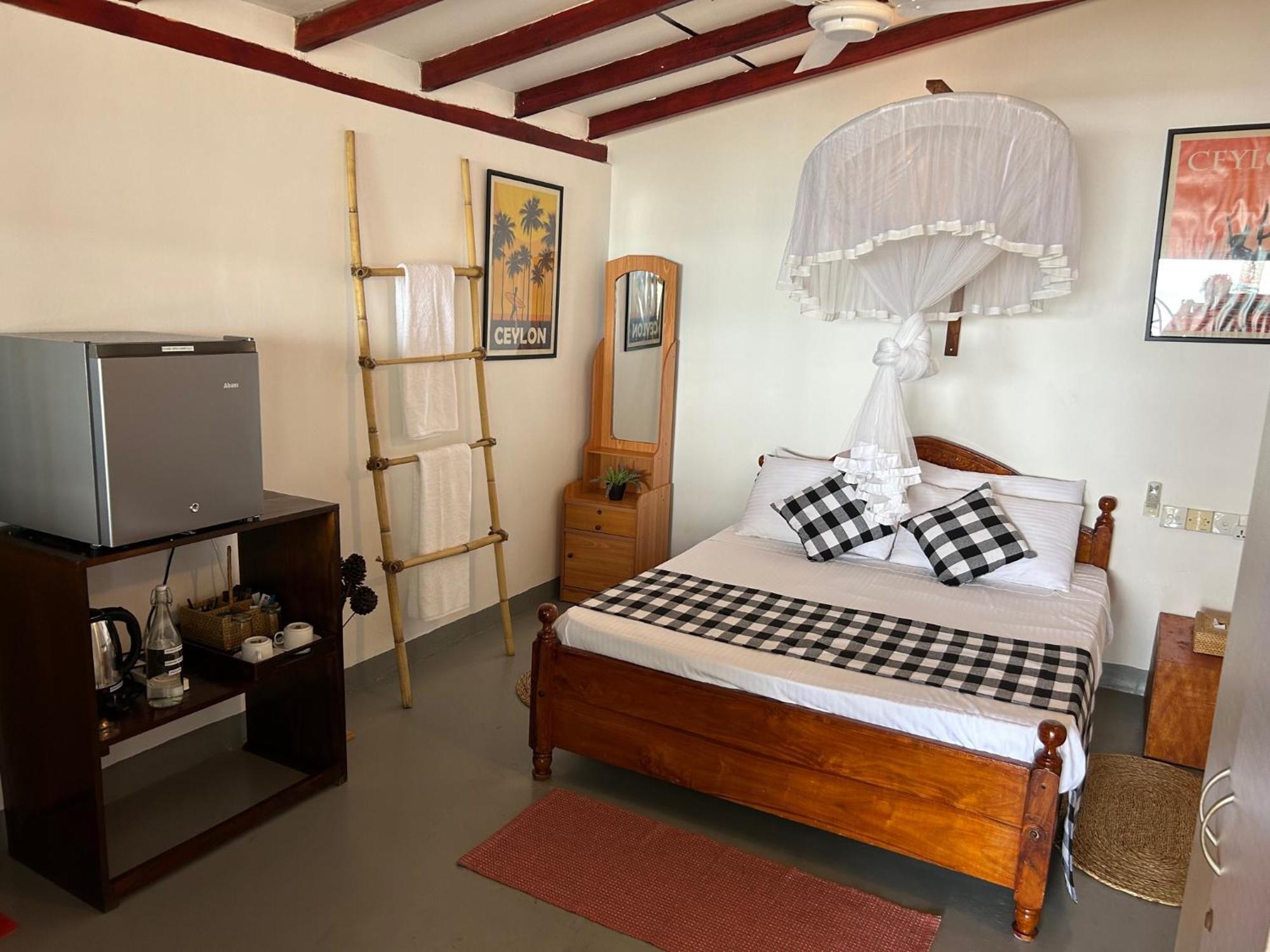 Kenno'S Korner Hotell Weligama Eksteriør bilde